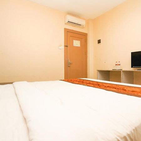Avi Hotel Sorabaya Extérieur photo